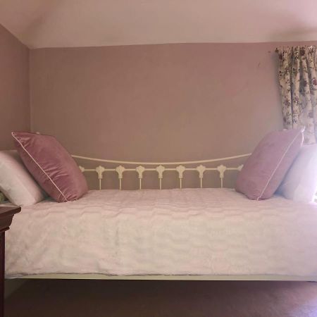 2 Bed Courtyard Apartment At Rockfield House Kells In Meath - Short Term Let Extérieur photo
