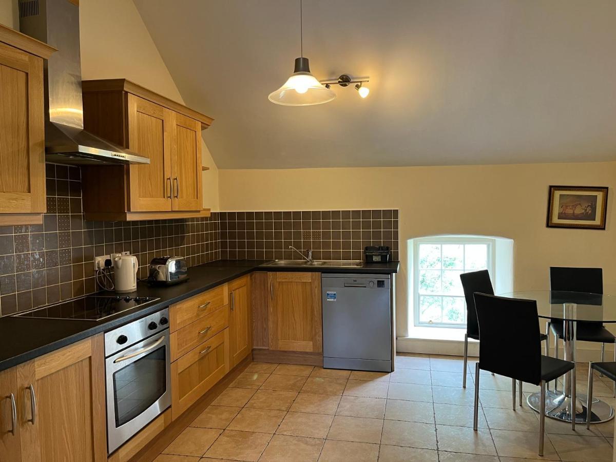 2 Bed Courtyard Apartment At Rockfield House Kells In Meath - Short Term Let Extérieur photo